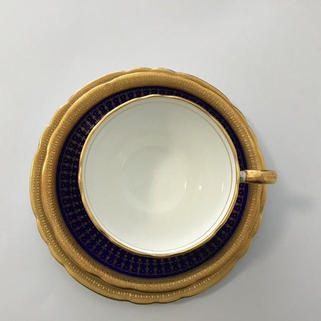 Aynsley tea cup saucer & plate trio set, Vintage Hertford, pattern B3835