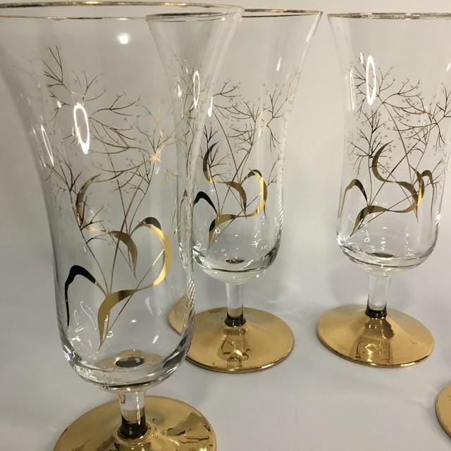 Wine Glasses, Floral & Gold footed Retro, lot 4, Pedestal Wedding Christmas Glasses
