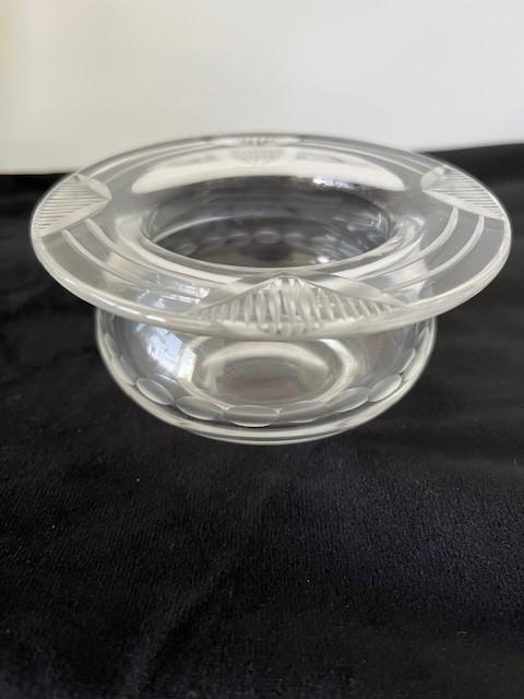 Stuart Crystal ash tray, small with art deco style, Stuart etching is on the edge