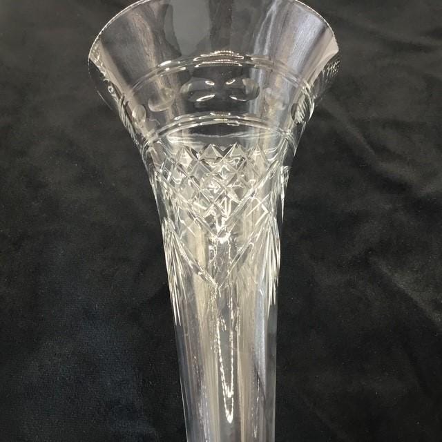Vintage glass trumpet-mouthed (posy) vase, 20.5 cm tall