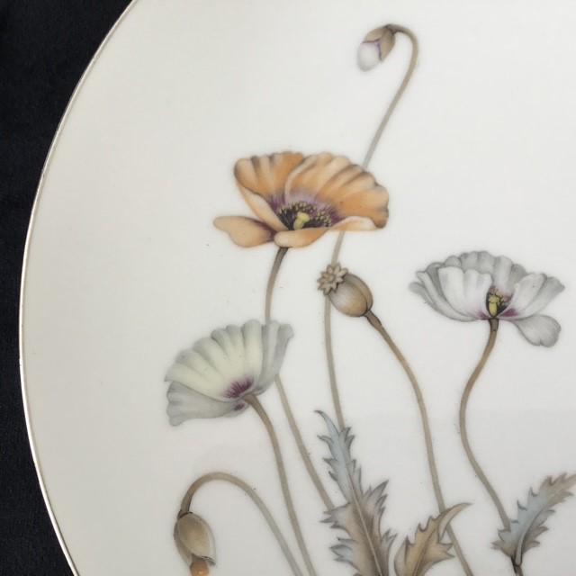 Yamaka Large Plate with Orange and White Poppies, 27cm wide with silver edging and curved side