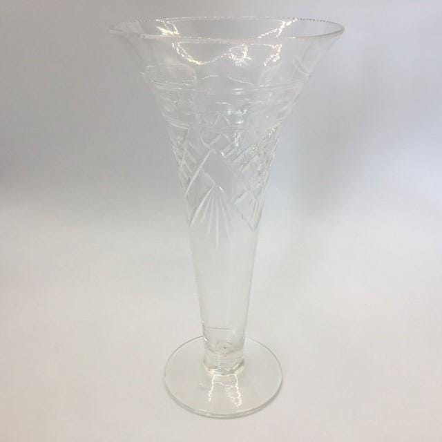 Vintage glass trumpet-mouthed (posy) vase, 20.5 cm tall