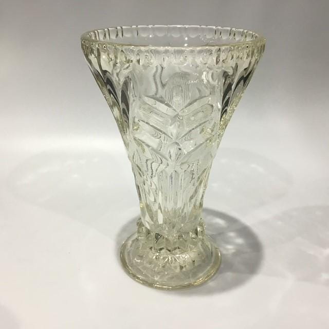 Art Deco Vintage Vase, Pressed Clear Glass, Heavy 15.5cm