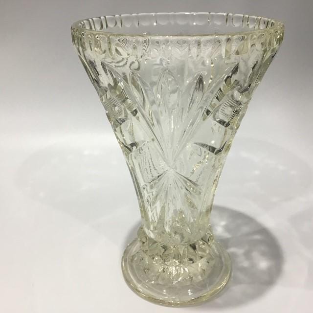 Art Deco Vintage Vase, Pressed Clear Glass, Heavy 15.5cm
