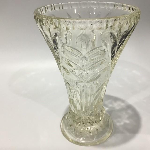 Art Deco Vintage Vase, Pressed Clear Glass, Heavy 15.5cm