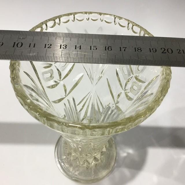 Art Deco Vintage Vase, Pressed Clear Glass, Heavy 15.5cm