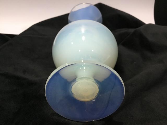 Vintage Italian Opalina Fiorentina Glass Vase, Mid Century Opalescent