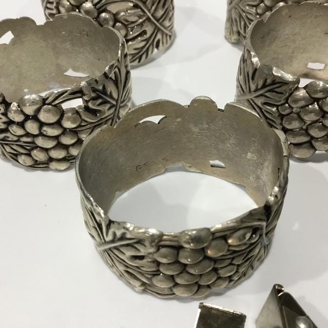 Vintage Godinger Silver Plated Grape Napkin Rings Set of 8 with 4 Tablecloth Weights, 1980s Tableware