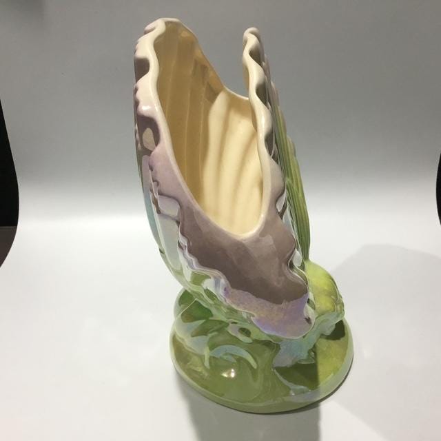 Lustreware Australian pottery shell fan, scallop shape, pattern 811, 21cm high